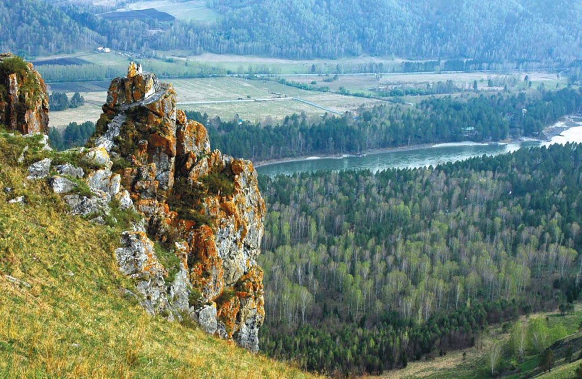 Природа Алтайского каря привлекает множество туристов
