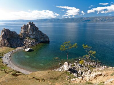 Ольхон - остров на озере Байкал в Иркутской области