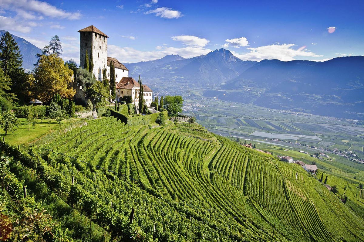 Мерано - старинный город в Альпийской долине