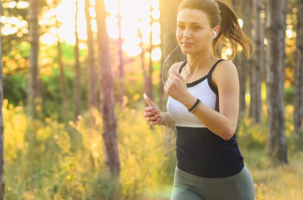 Ежедневные пробежки на свежем воздухе - лучший способ поддерживать организм в тонусе
