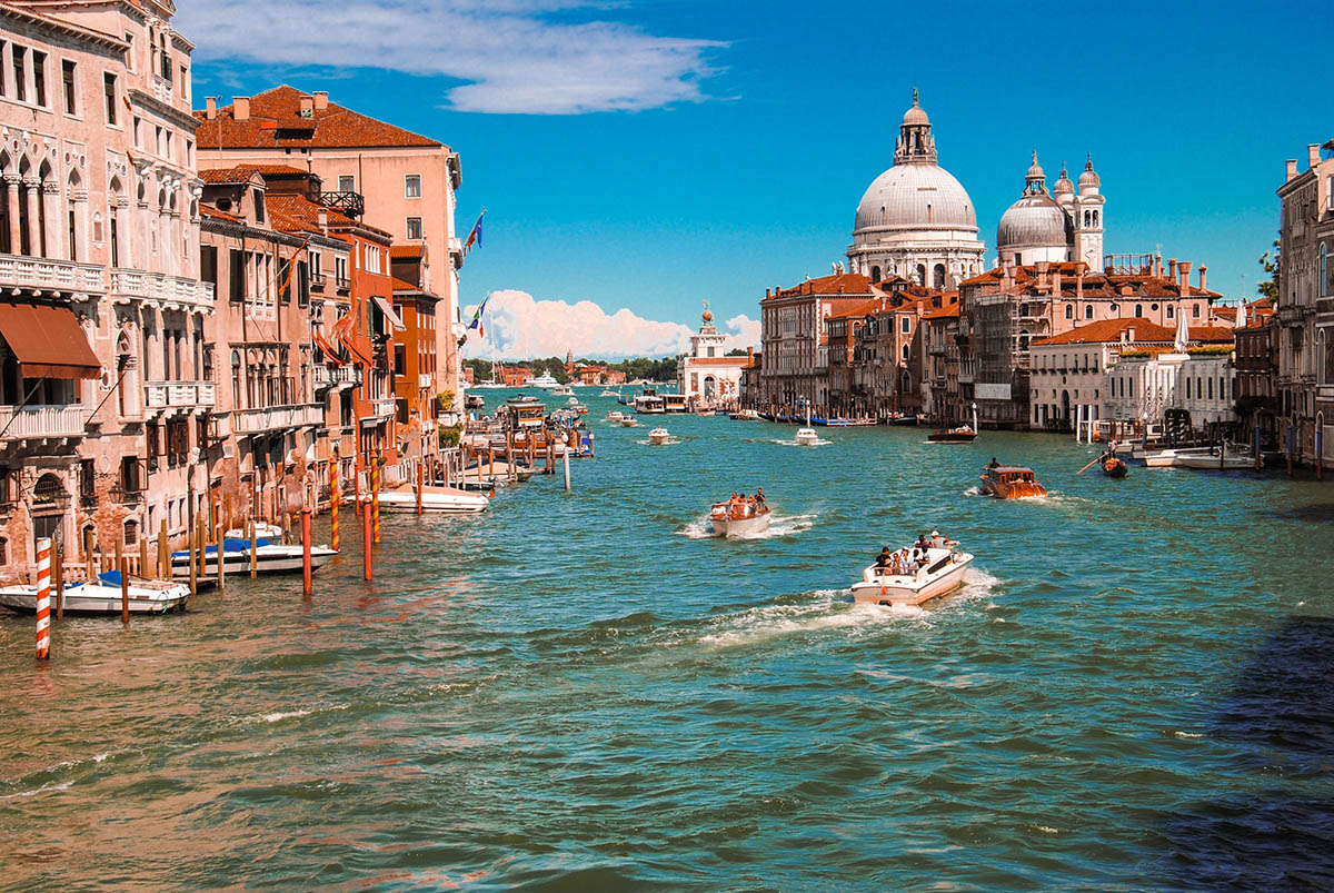 Венеция омывается Адриатическим морем